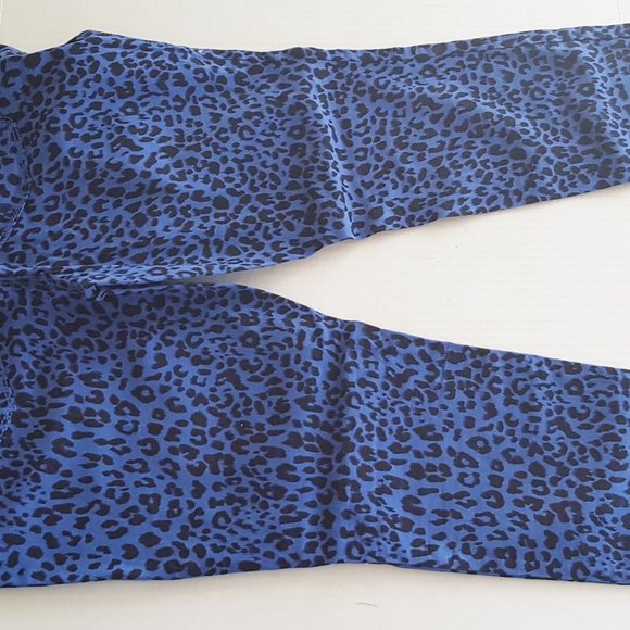 Torrid SOURCE OF WISDOM CHEETAH PRINT PANT Blue 14 Jeans HOT - Picture 4 of 5